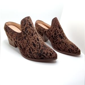 New FAUX PONY HAIR FABRIC STACKED HEEL MULE SZ 7
